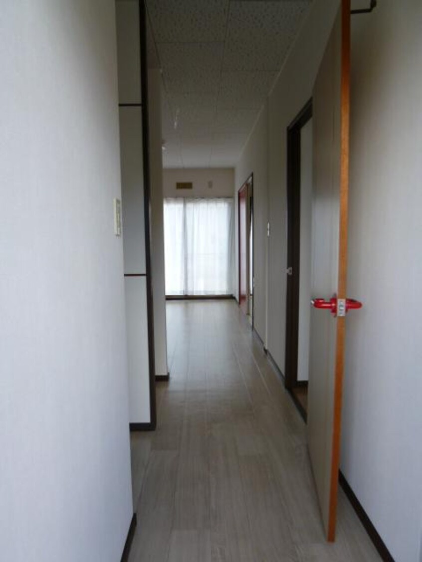 玄関 吉備線<桃太郎線>/東総社駅 徒歩10分 1階 築39年
