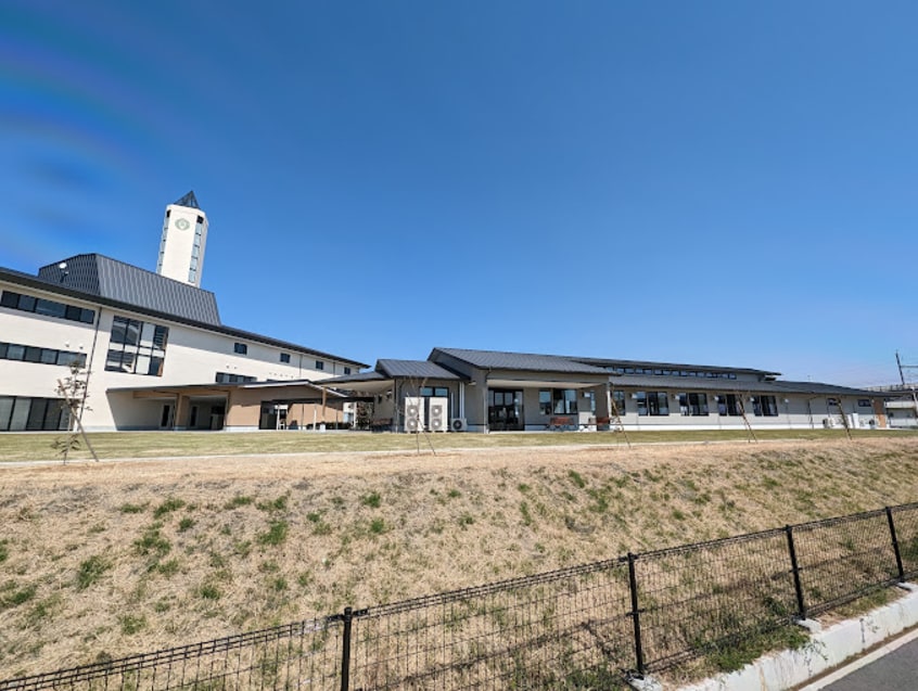 私立作陽学園高校(高等学校/高等専門学校)まで1191m 山陽本線（中国）/新倉敷駅 徒歩24分 1階 築15年