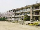 郷内小学校まで1000m 瀬戸大橋線/木見駅 徒歩16分 2階 1年未満