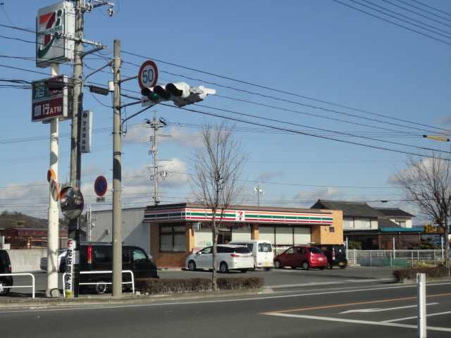 セブンイレブン真備川辺店まで132ｍ 井原鉄道井原線/川辺宿駅 徒歩18分 1階 築4年