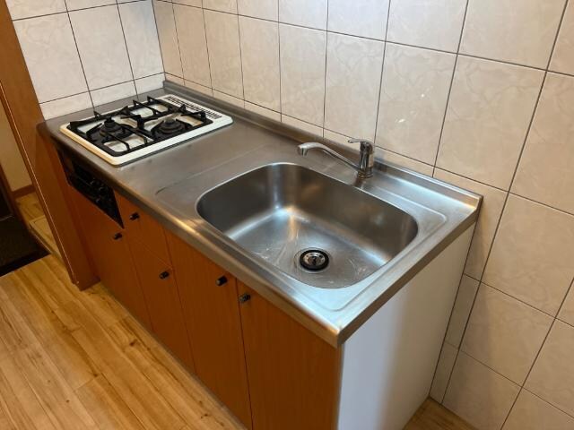 キッチン 山陽本線（中国）/倉敷駅 バス12分百舌鳥ヶ鼻下車:停歩8分 1階 築22年