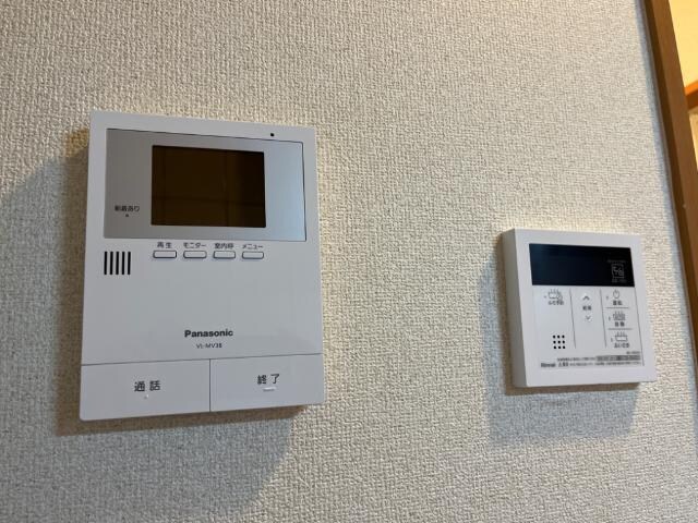 カメラ付インターホン 山陽本線（中国）/倉敷駅 バス12分百舌鳥ヶ鼻下車:停歩8分 1階 築22年