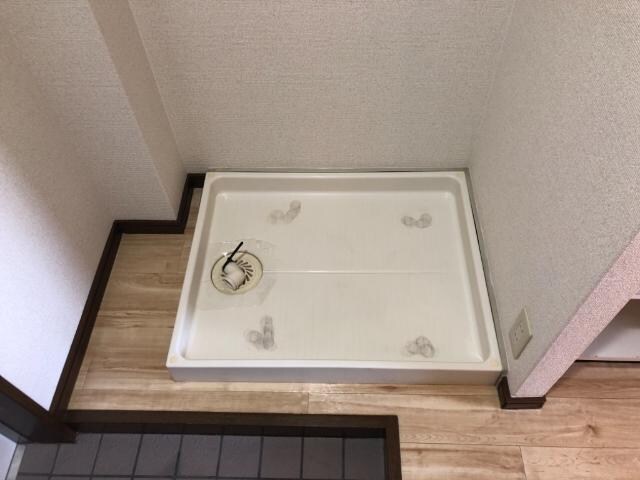 洗濯機置場 山陽本線（中国）/倉敷駅 バス10分八王寺口下車:停歩4分 2階 築27年