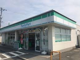 ファミリーマート 真備町箭田店(コンビニ)まで196m 井原鉄道井原線/吉備真備駅 徒歩8分 1階 築6年