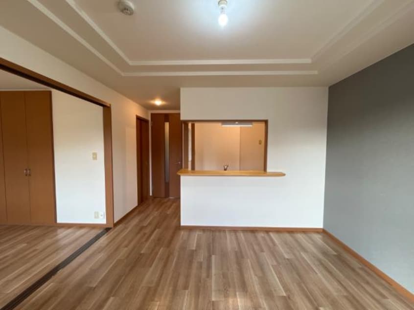 リビング 山陽本線（中国）/倉敷駅 バス5分沖下車:停歩9分 1階 築19年