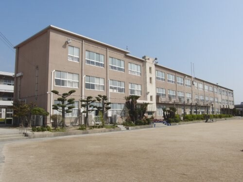 倉敷市立富田小学校 1036m 山陽本線（中国）/新倉敷駅 徒歩18分 2階 築6年
