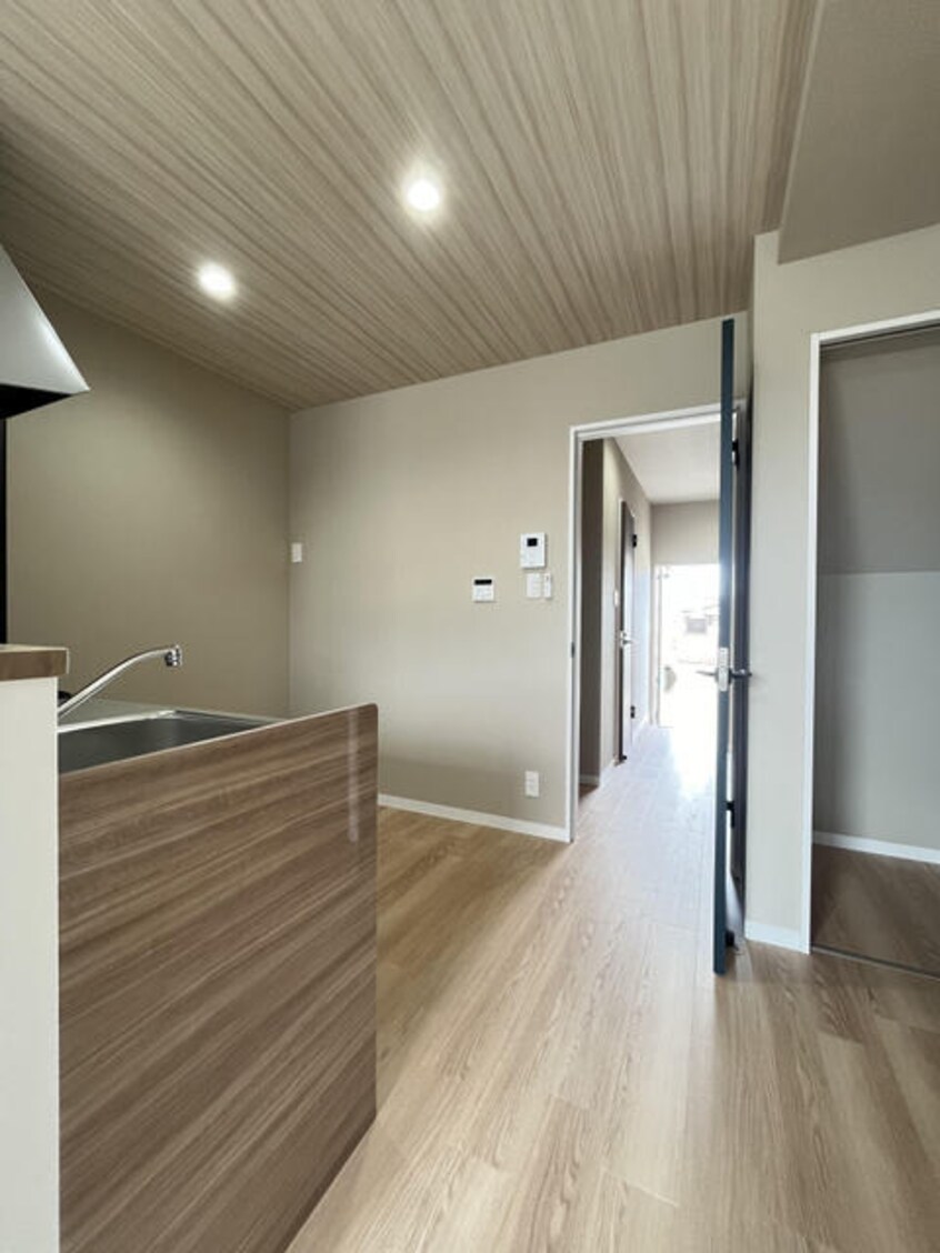  山陽本線（中国）/新倉敷駅 徒歩56分 1-2階 築1年