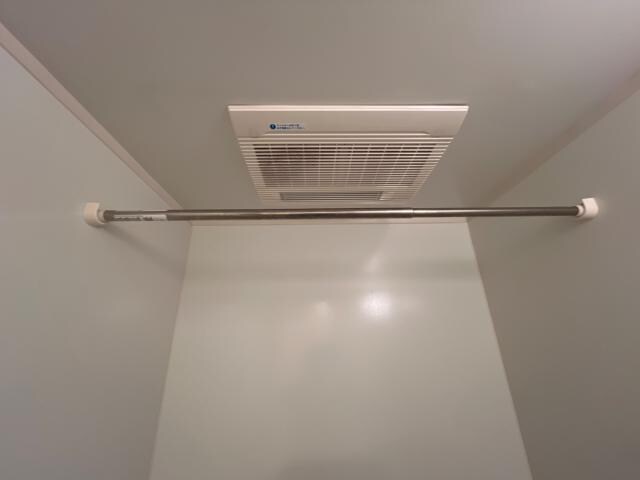 浴室乾燥機 山陽本線（中国）/西阿知駅 徒歩9分 2階 築18年