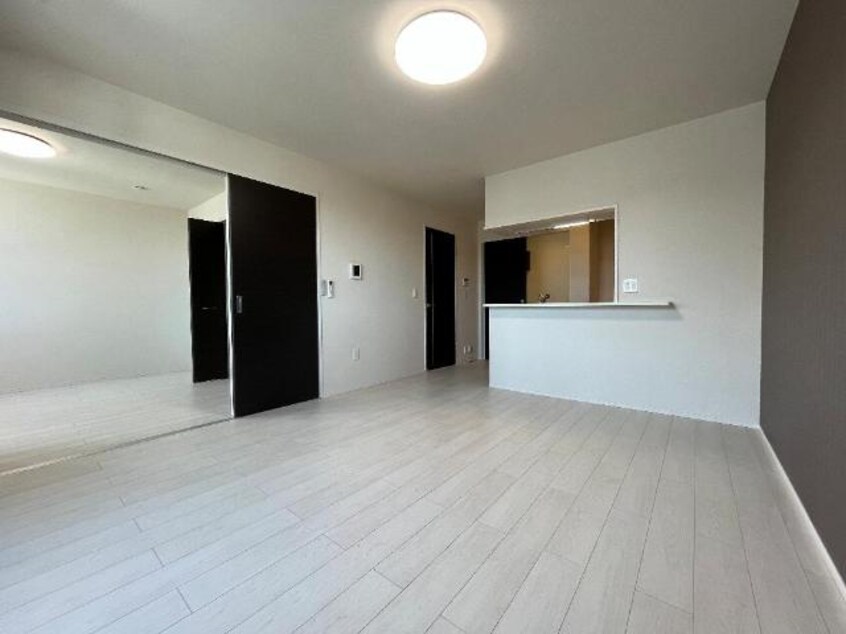 リビング 山陽本線（中国）/倉敷駅 バス15分倉敷南高校入口下車:停歩10分 2階 築2年