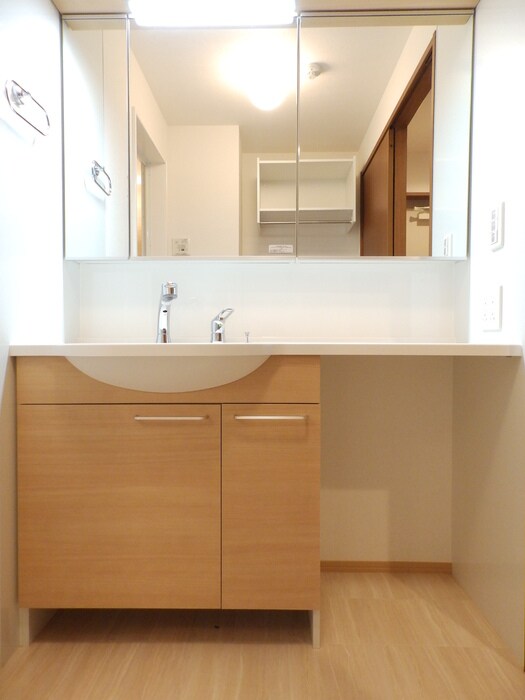  水島臨海鉄道水島本線/球場前駅 徒歩16分 2階 築9年