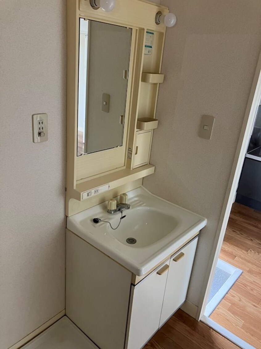  宇野線<宇野みなと線>/久々原駅 徒歩15分 1階 築32年