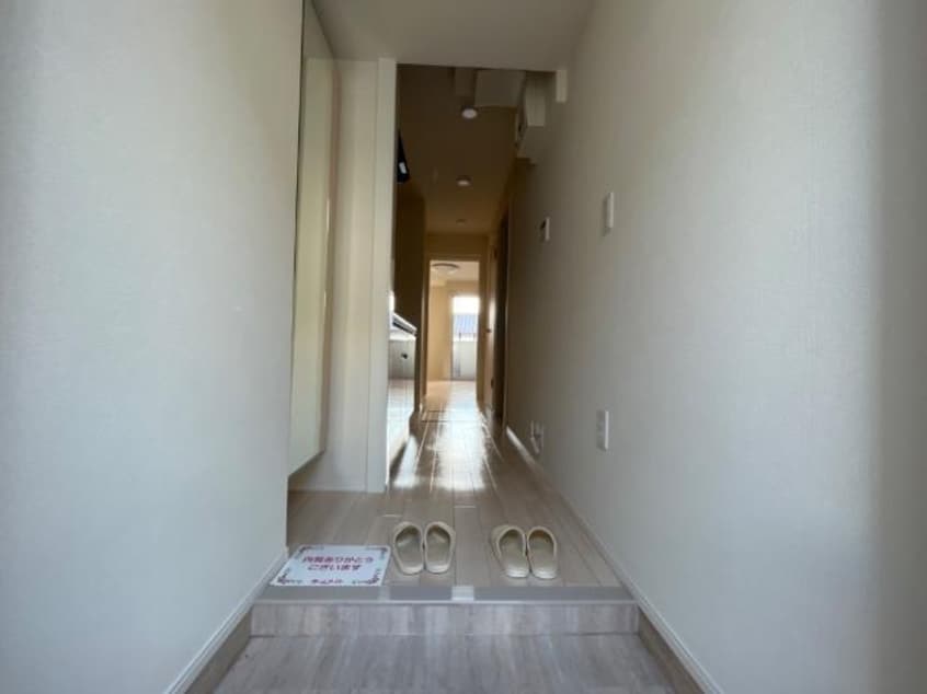 玄関 山陽本線（中国）/新倉敷駅 徒歩20分 1階 築5年