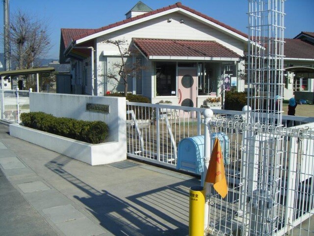 総社市立服部幼稚園(幼稚園/保育園)まで1409m 吉備線<桃太郎線>/服部駅 徒歩24分 2階 築2年