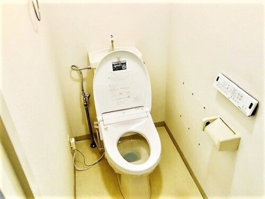 洗浄機能付き便座　※2021年10月撮影 山陽本線（中国）/倉敷駅 徒歩8分 11階 築36年