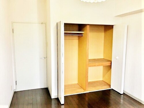 洋室の収納　※2021年10月撮影 山陽本線（中国）/倉敷駅 徒歩8分 11階 築36年