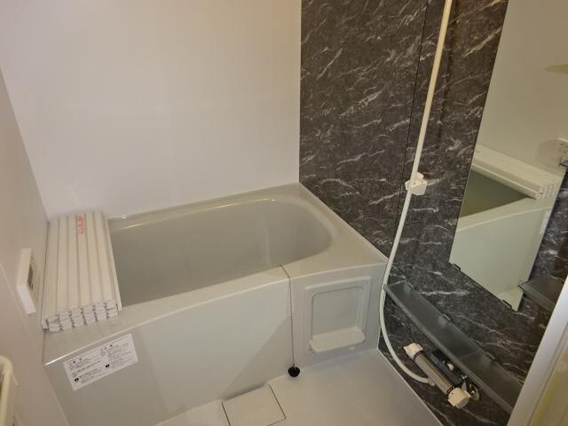 バス／シャワールーム等 山陽本線（中国）/倉敷駅 徒歩8分 2階 築8年