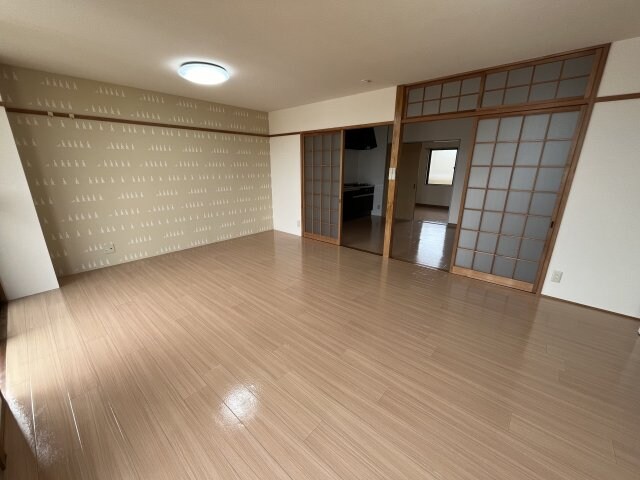  井原鉄道井原線/子守唄の里高屋駅 徒歩6分 2階 築33年