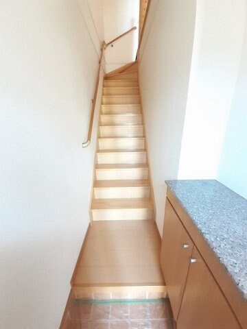  津山線/法界院駅 バス33分本村下車:停歩4分 2階 築17年