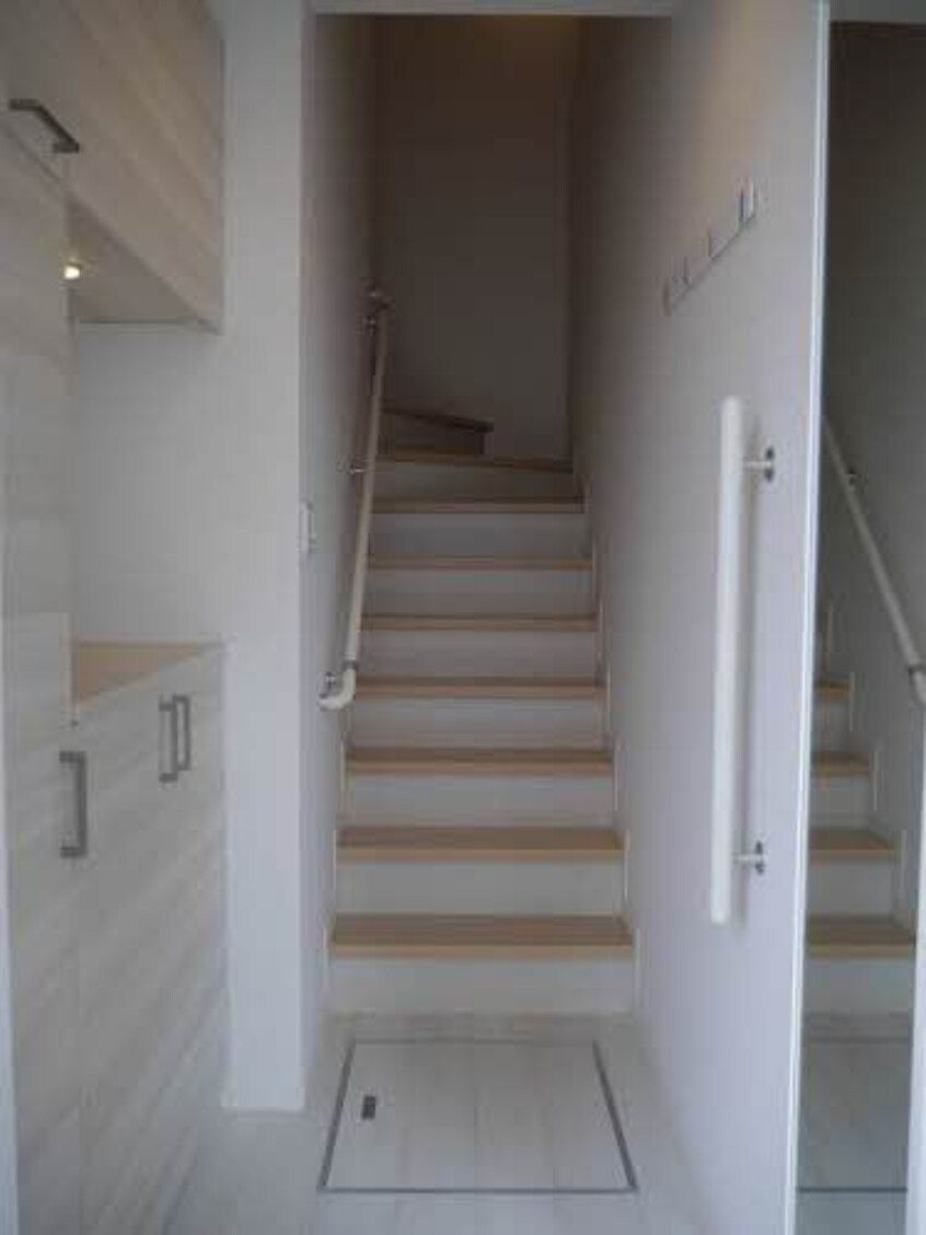  山陽本線（中国）/西阿知駅 徒歩17分 2階 築4年