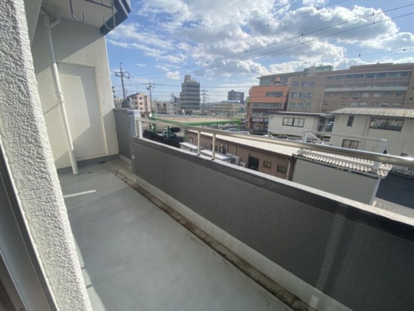  水島臨海鉄道水島本線/球場前駅 徒歩10分 3階 築48年