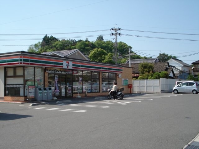 セブンイレブン倉敷玉島堀貫店まで498ｍ 山陽本線（中国）/新倉敷駅 徒歩42分 1階 1年未満