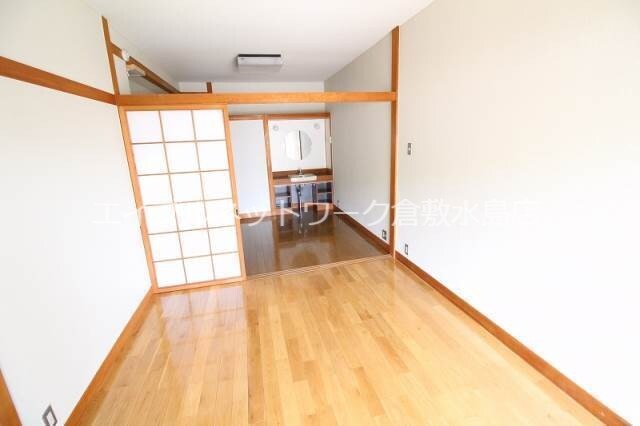  水島臨海鉄道水島本線/倉敷市駅 徒歩13分 3階 築36年