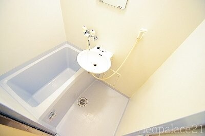 備品や設備仕様は号室等により異なります現地をご確認ください。 山陽本線（中国）/倉敷駅 徒歩23分 2階 築24年