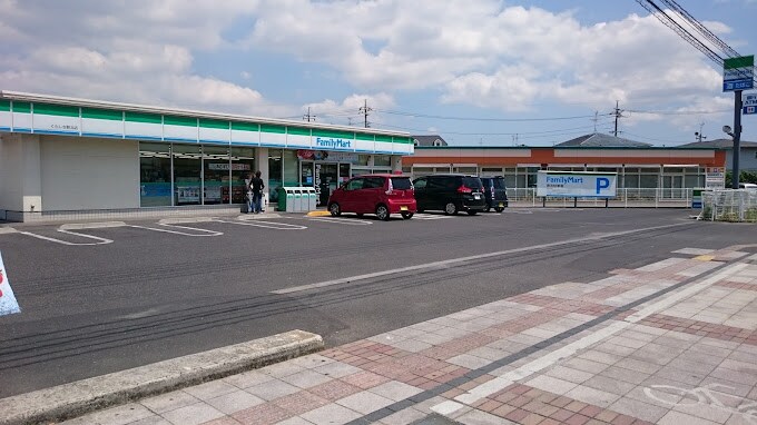 ファミリーマート くらしき駅北店(コンビニ)まで429m 山陽本線（中国）/倉敷駅 徒歩18分 2階 築27年