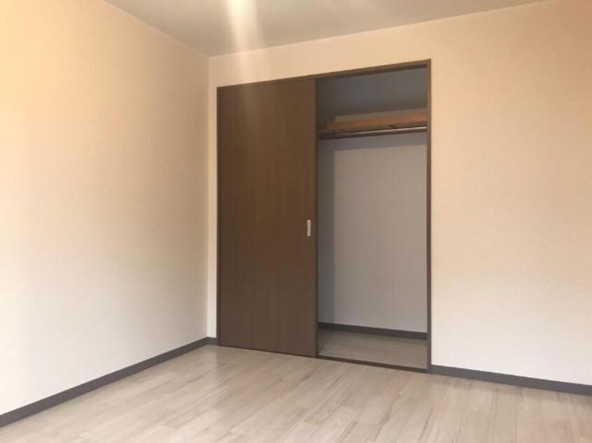 収納 イターナル壱番館