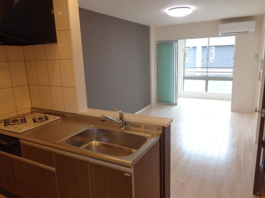 リビング 山陽本線（中国）/新倉敷駅 徒歩23分 2階 築3年