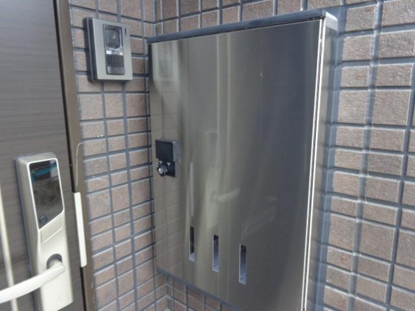 専用宅配ボックス 山陽本線（中国）/新倉敷駅 徒歩23分 2階 築3年