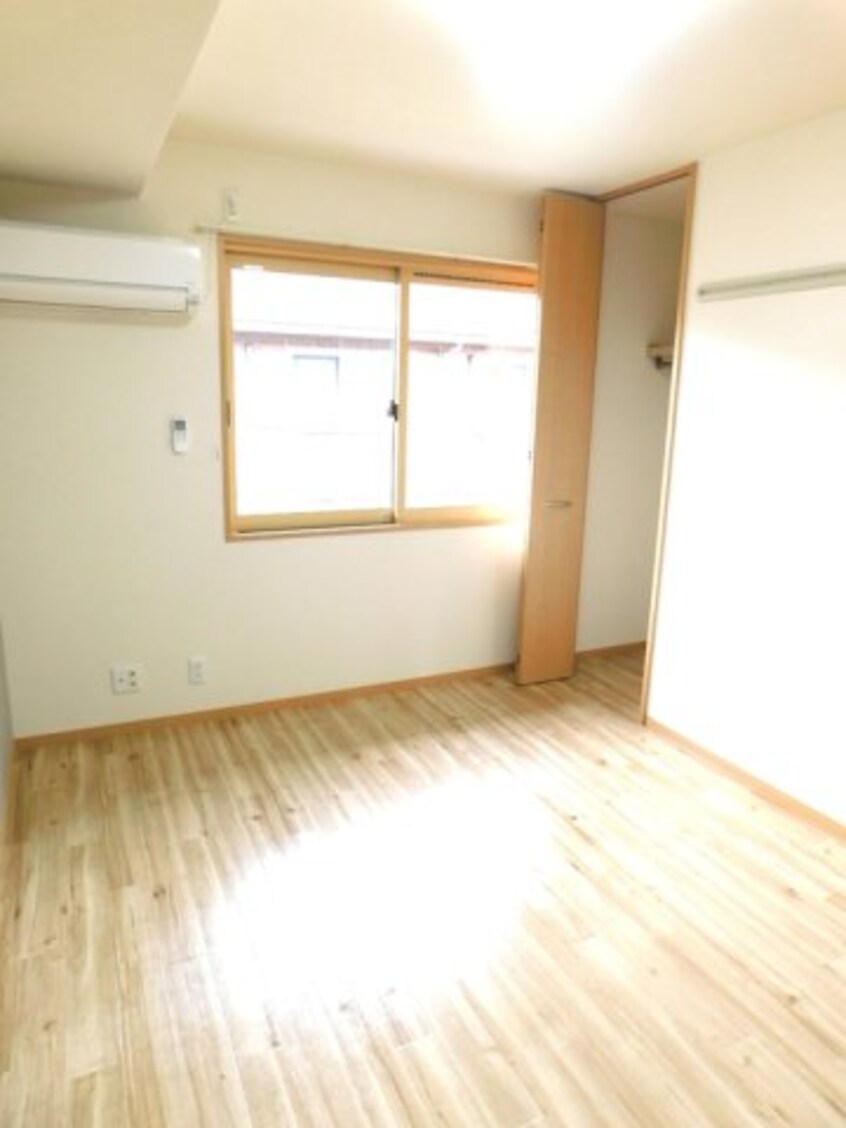  山陽本線（中国）/新倉敷駅 バス6分玉商グランド前下車:停歩45分 2階 築18年