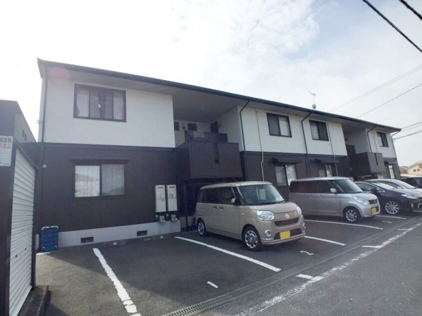  プラティア板谷A棟