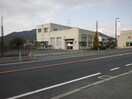 中国銀行里庄支店(銀行)まで298m 山陽本線（中国）/里庄駅 徒歩3分 1階 1年未満