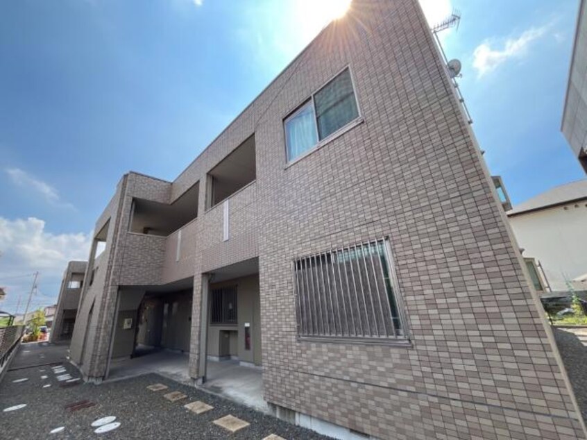 外観写真（昼） 山陽本線（中国）/新倉敷駅 バス10分玉島支所入口下車:停歩10分 2階 築14年