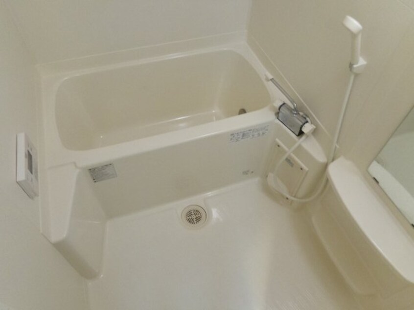 浴室（追焚き機能付き） 山陽本線（中国）/新倉敷駅 バス10分玉島支所入口下車:停歩10分 2階 築14年