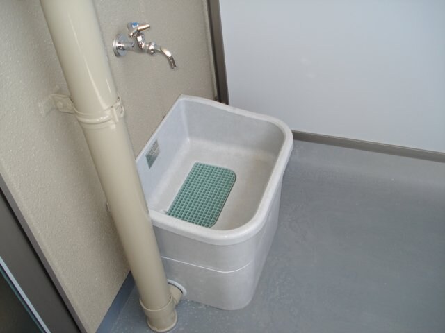 ベランダ水栓 山陽本線（中国）/新倉敷駅 バス10分玉島支所入口下車:停歩10分 2階 築14年