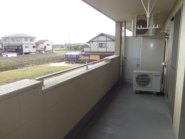 ベランダ 山陽本線（中国）/新倉敷駅 バス10分玉島支所入口下車:停歩10分 2階 築14年