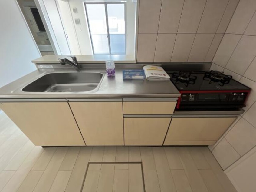 キッチン 山陽本線（中国）/倉敷駅 バス20分小溝下車:停歩8分 1階 築8年