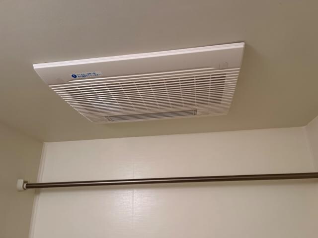 浴室乾燥機 山陽本線（中国）/鴨方駅 バス10分鴨方クリニック前下車:停歩2分 2階 築16年