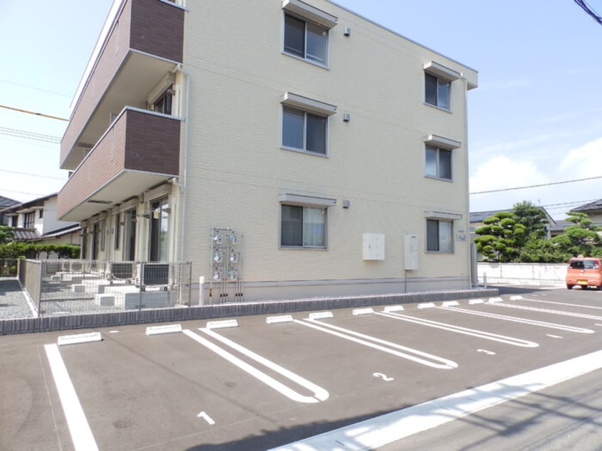  ベイ　ブランシェ中島