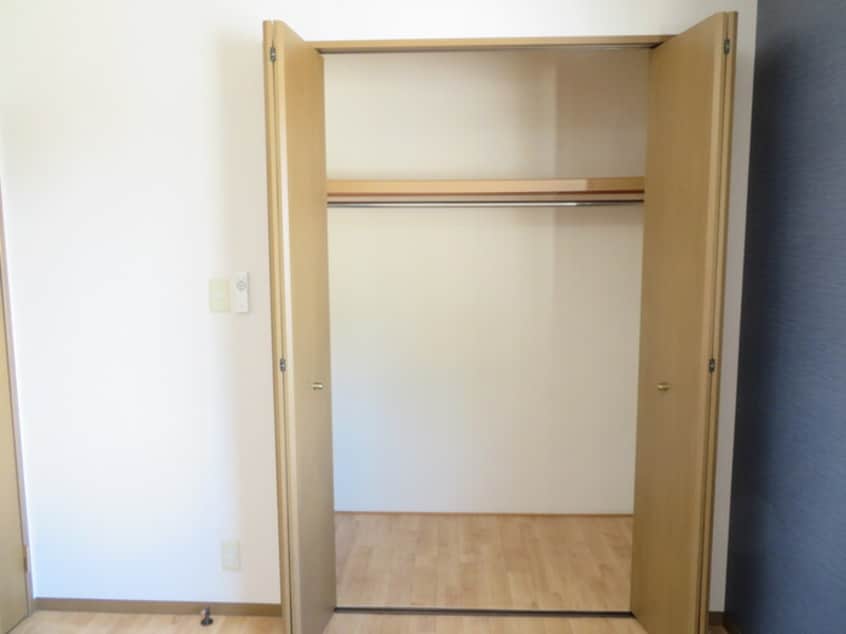  コニファーガーデン　３棟