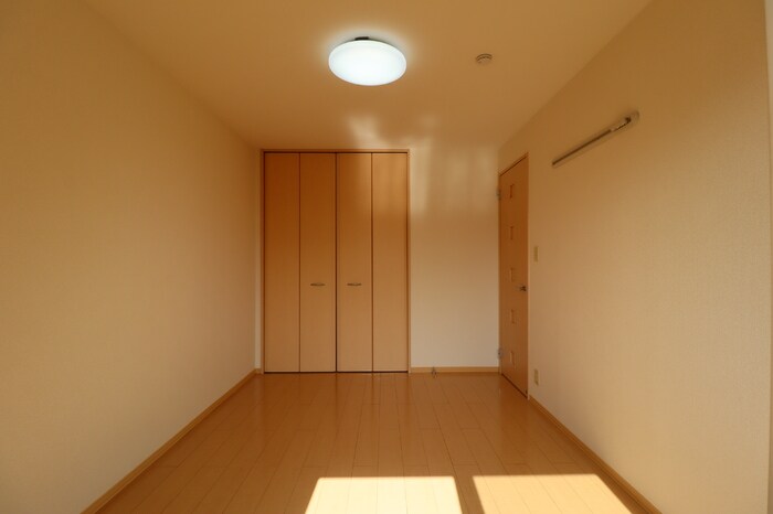  メゾンプリネール　Ａ棟