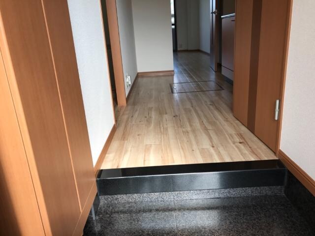 玄関から カントリードール