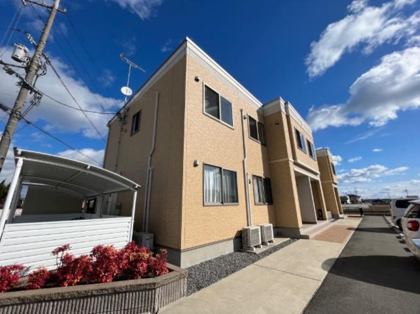 外観写真（昼） ラーナ　ニシノウチ