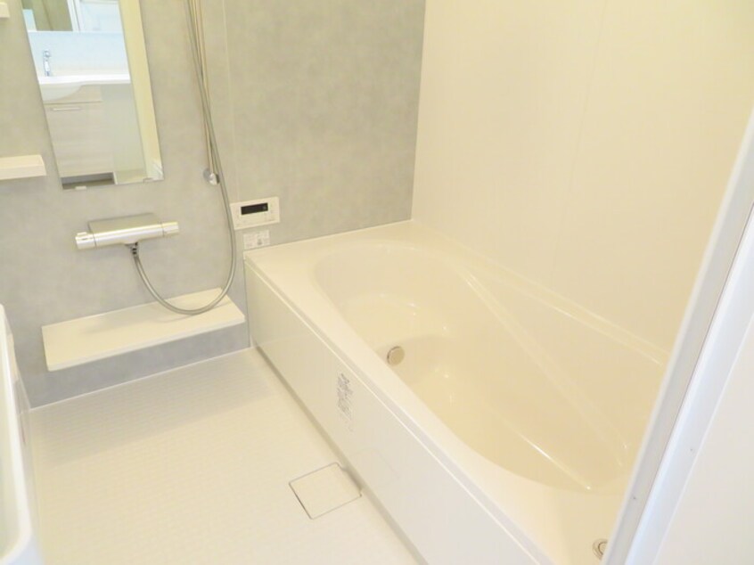  サンライズ吉岡