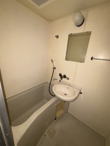  レディスマンション瀬戸内