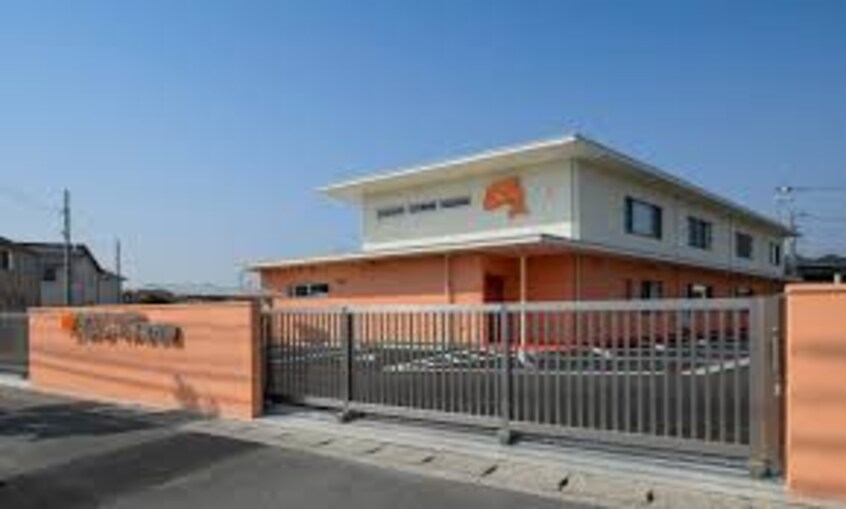 ドルフィン・キッズ保育園(幼稚園/保育園)まで503m グランメリー安江