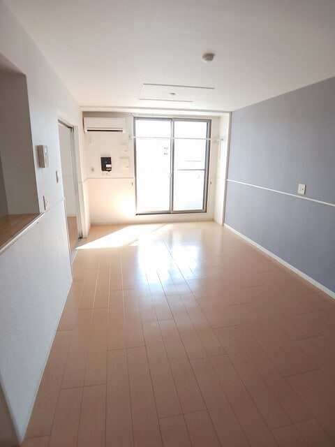  アーレア　アレス