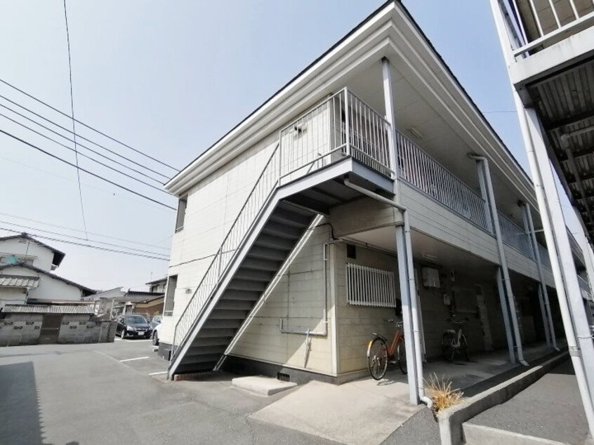  ホワイトマンション吉岡C棟